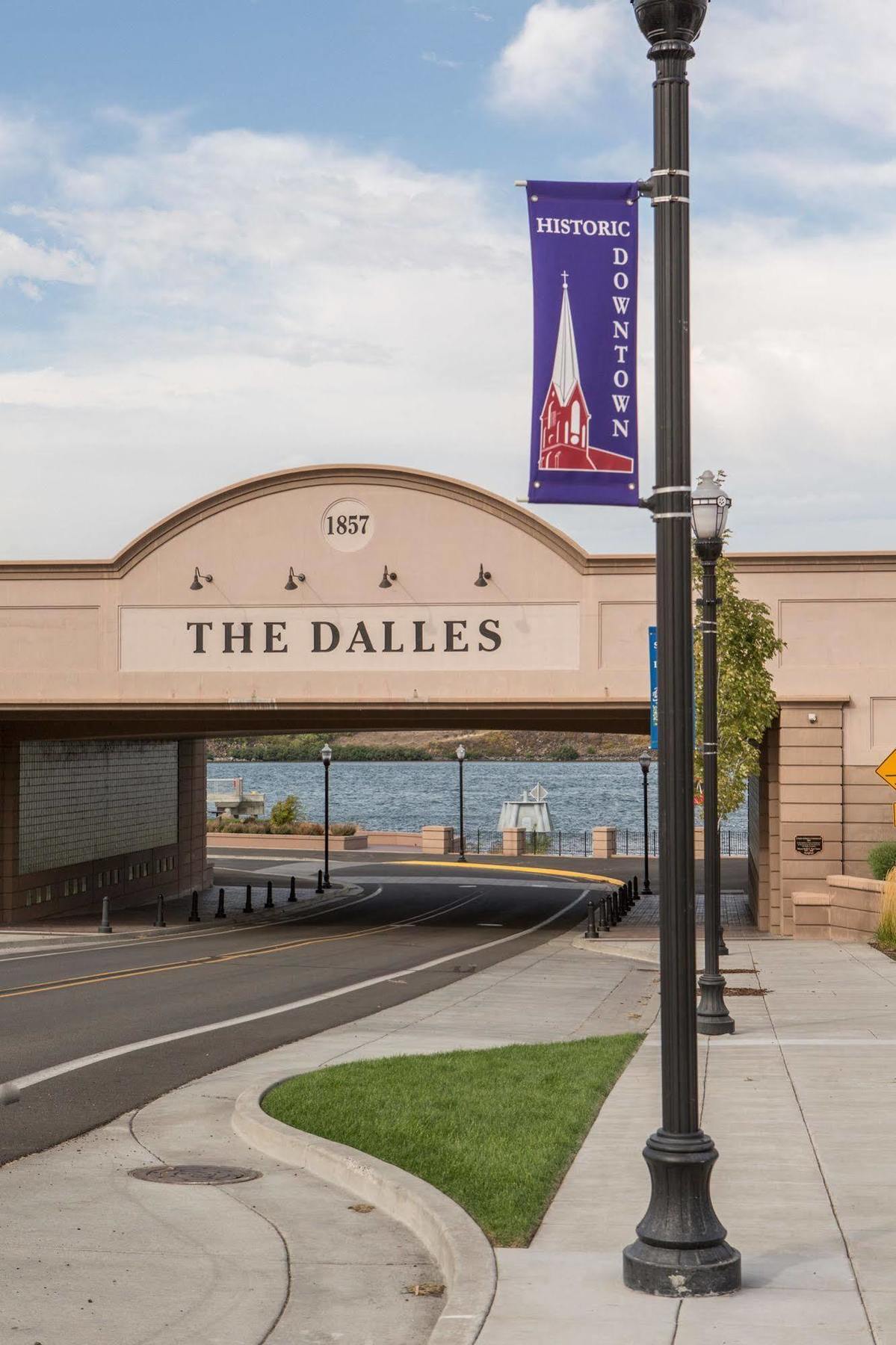 The Dalles Inn Exterior photo